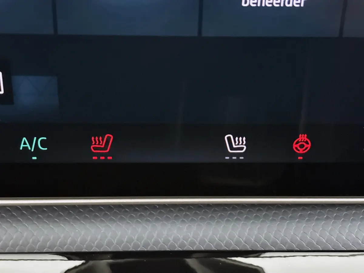 GTS 52 kWh | DEVIALET AUDIO | WINTERPACK | CAMERA | NAVI/ ADAPTIVE  CRUISE CONTROL