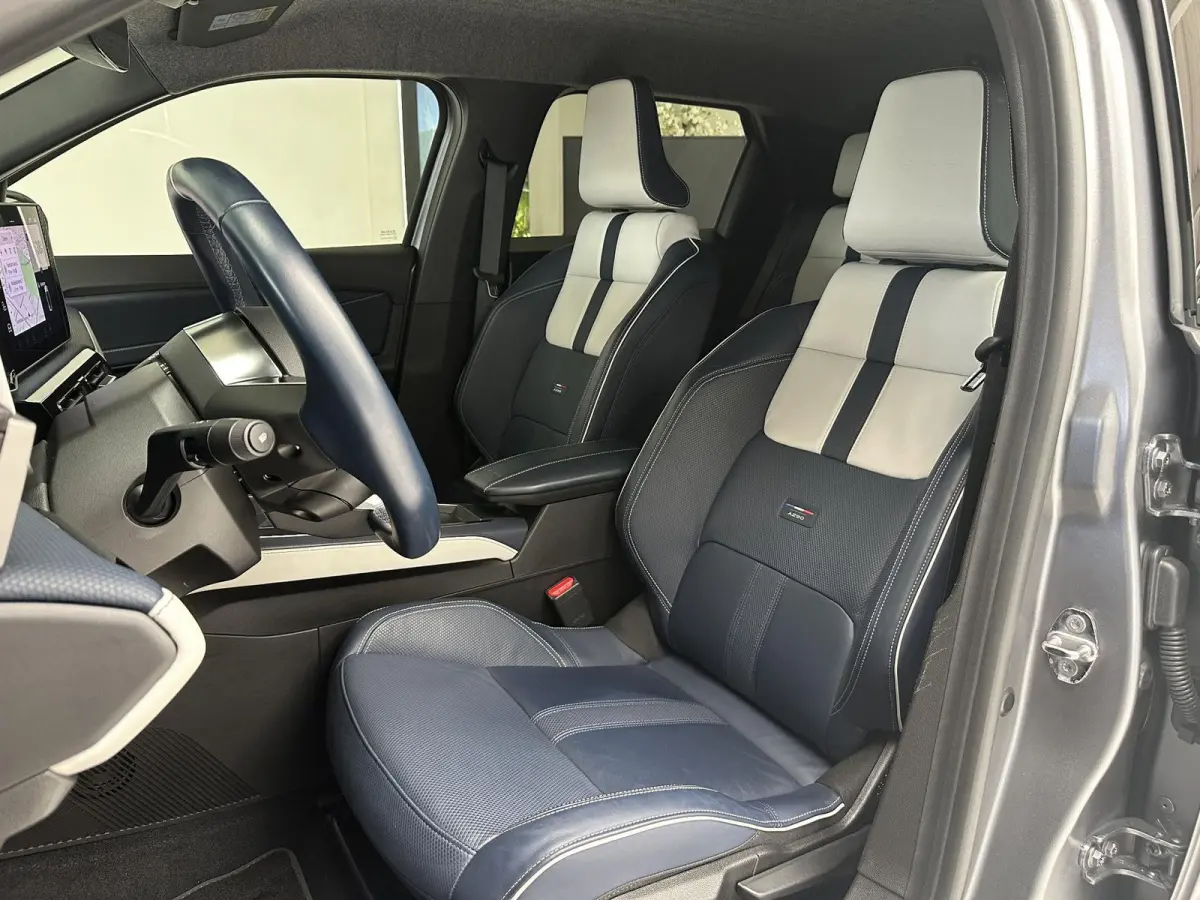 GTS 52 kWh | DEVIALET AUDIO | WINTERPACK | CAMERA | NAVI/ ADAPTIVE  CRUISE CONTROL
