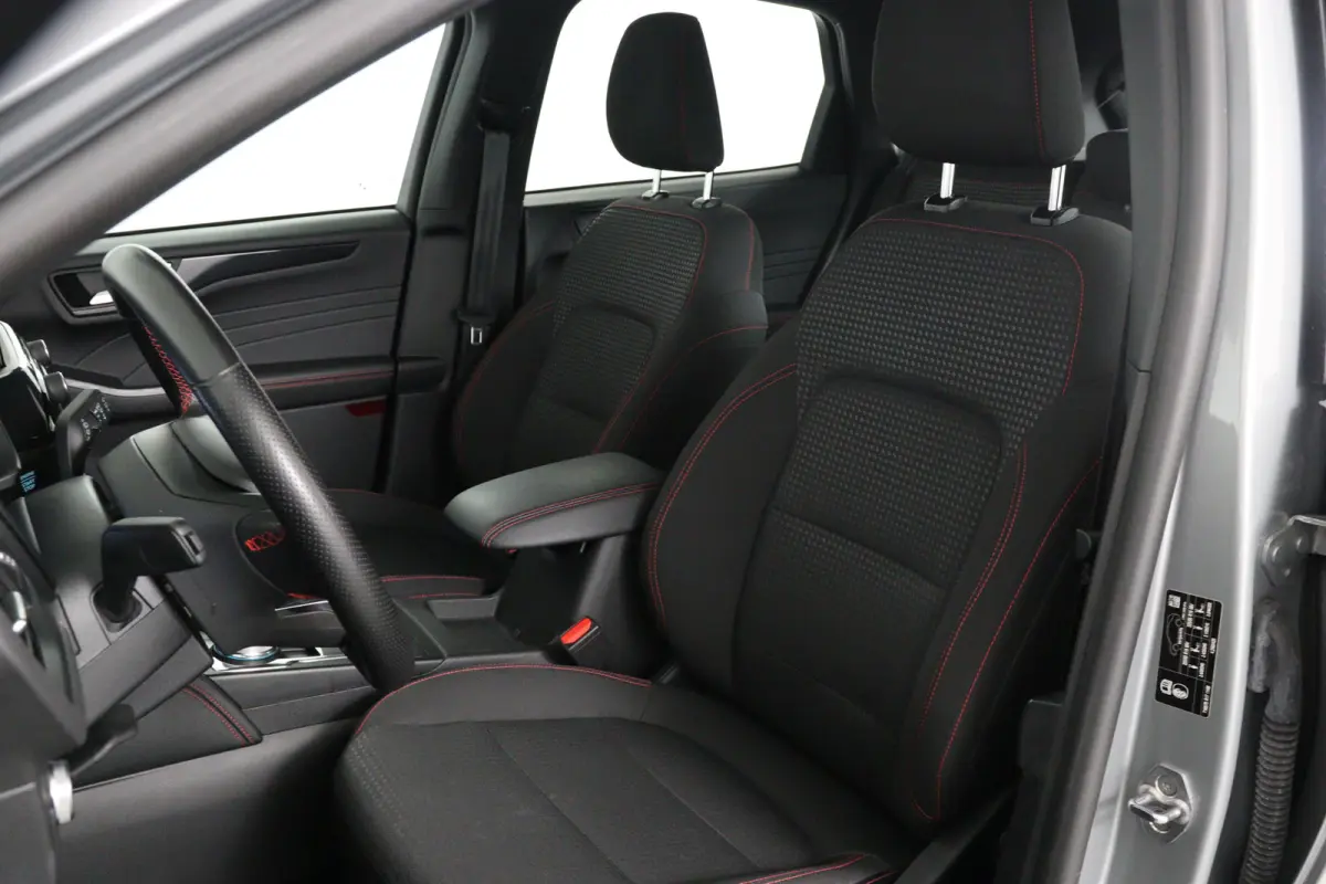 2.5 PHEV ST-Line | 1e Eigenaar! | SOH 98% | Dealer Onderhouden! | Trekhaak | Camera | Navi | Keyless | Clima | LED | Parkeersensoren V+A | Lichtmetalen velgen
