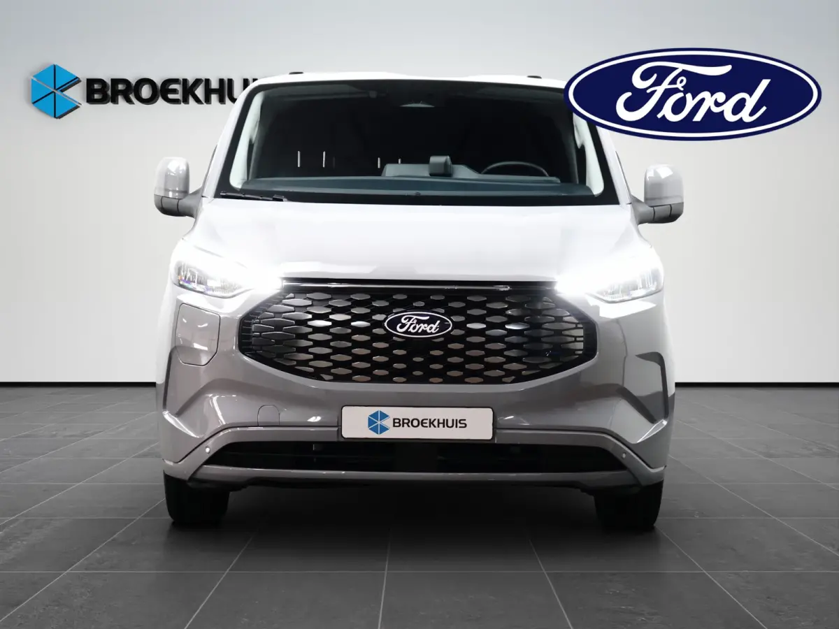 340 L2H1 71KWh 218 pk Limited | 3 Zits | Winterpack | 370km WLTP | 2300kg Trekgewicht