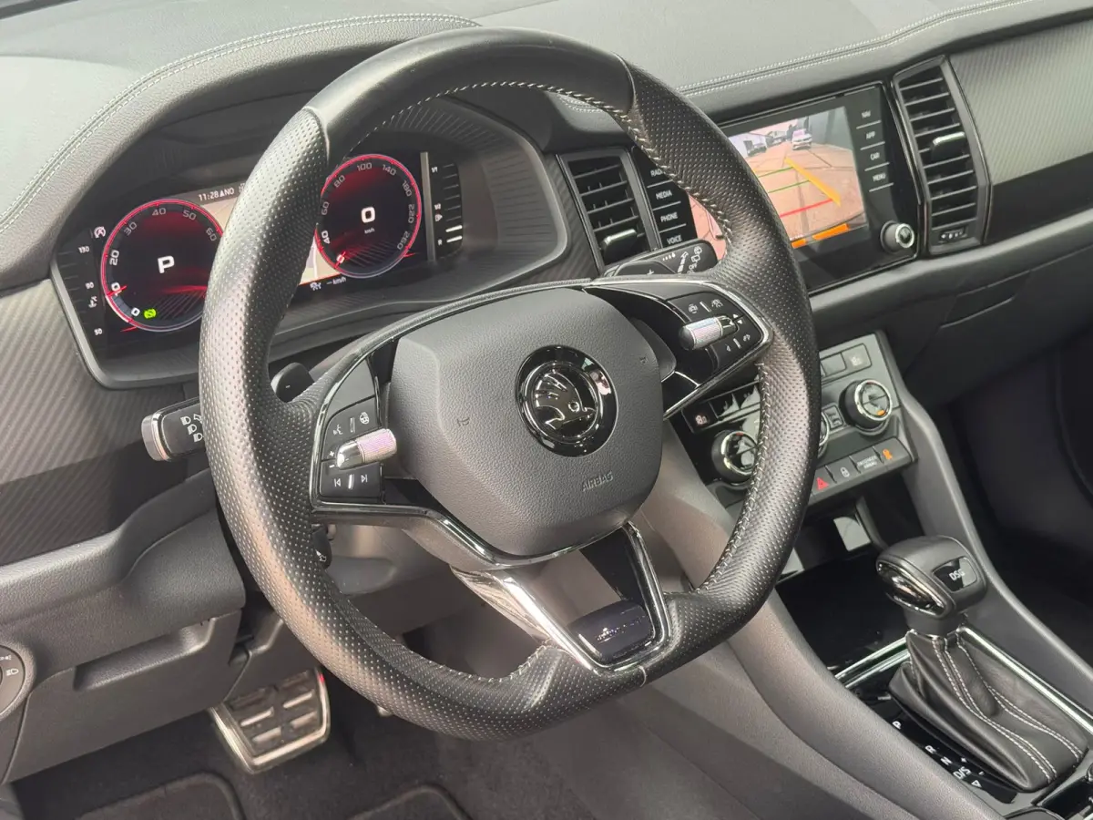1.5 TSI Sportline DSG 7-pers PANO l CAMERA l TREKHAAK l KEYLESS l SFEER l ACC l 20 INCH l ORG.NL l DEALER OH