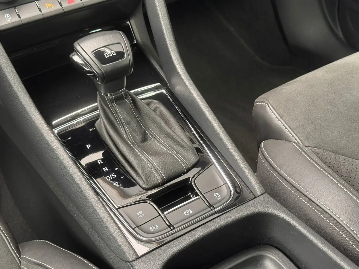 1.5 TSI Sportline DSG 7-pers PANO l CAMERA l TREKHAAK l KEYLESS l SFEER l ACC l 20 INCH l ORG.NL l DEALER OH