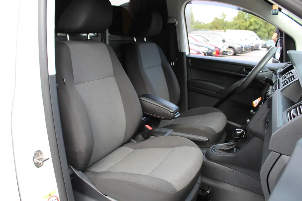2.0 TDI 185Pk DSG-automaat L1H1 BMT R-Line | 100% onderhouden | Super staat