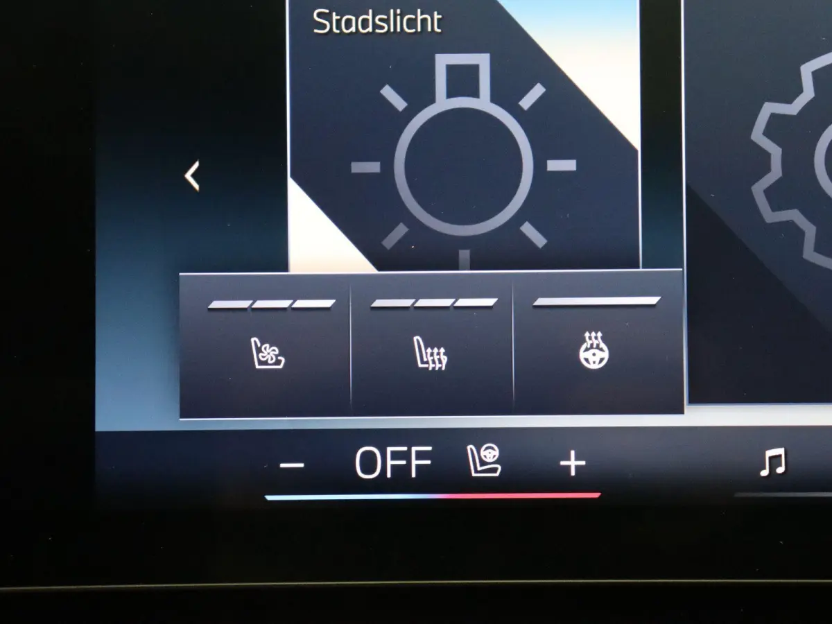 xDrive50e M Sportpakket Pro | Travel Pack | Innovation Pack | Comfort Plus Pack | Soft-Close | Trekhaak | Glazen panoramadak | Driving Assistant Professional | Parking Assistant Professional