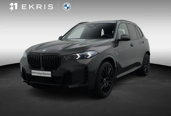 xDrive50e M Sportpakket Pro | Travel Pack | Innovation Pack | Comfort Plus Pack | Soft-Close | Trekhaak | Glazen panoramadak | Driving Assistant Professional | Parking Assistant Professional
