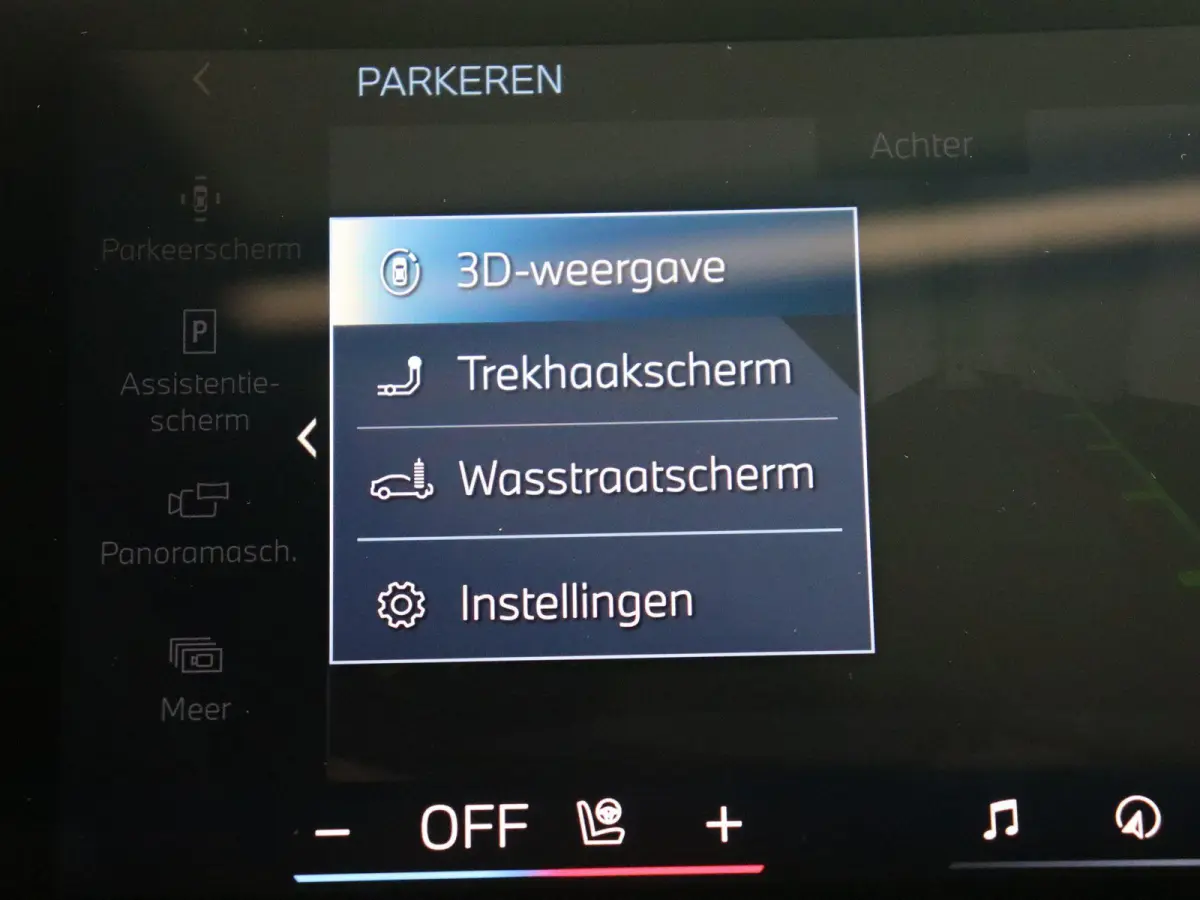 xDrive50e M Sportpakket Pro | Travel Pack | Innovation Pack | Comfort Plus Pack | Soft-Close | Trekhaak | Glazen panoramadak | Driving Assistant Professional | Parking Assistant Professional