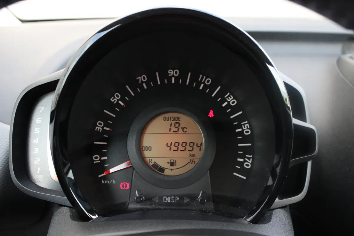 1.0 e-VTi Active | Airconditioning | Bluetooth | Mistlampen | Extra getinte ramen | Lederen stuurwiel |