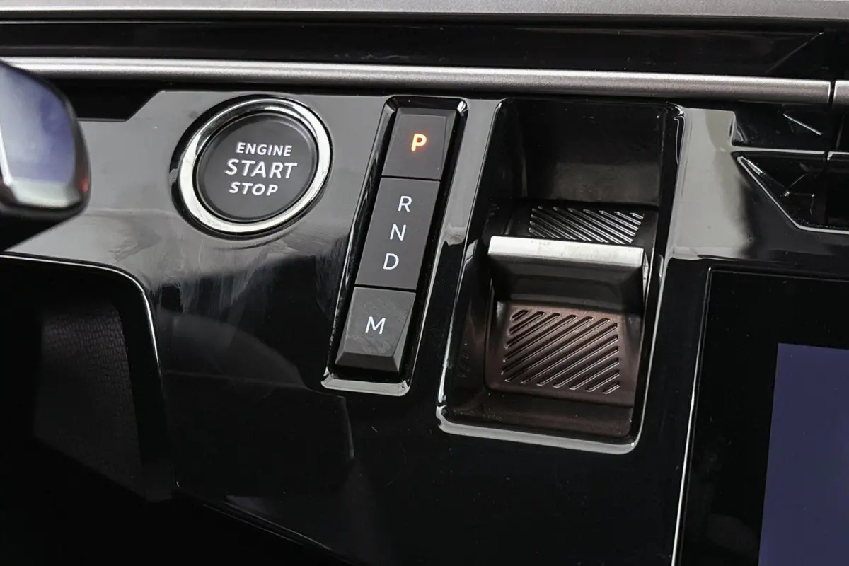 1.2 Hybrid 145 GT 7p Stuur-Stoelverwarming 360 Camera Keyless