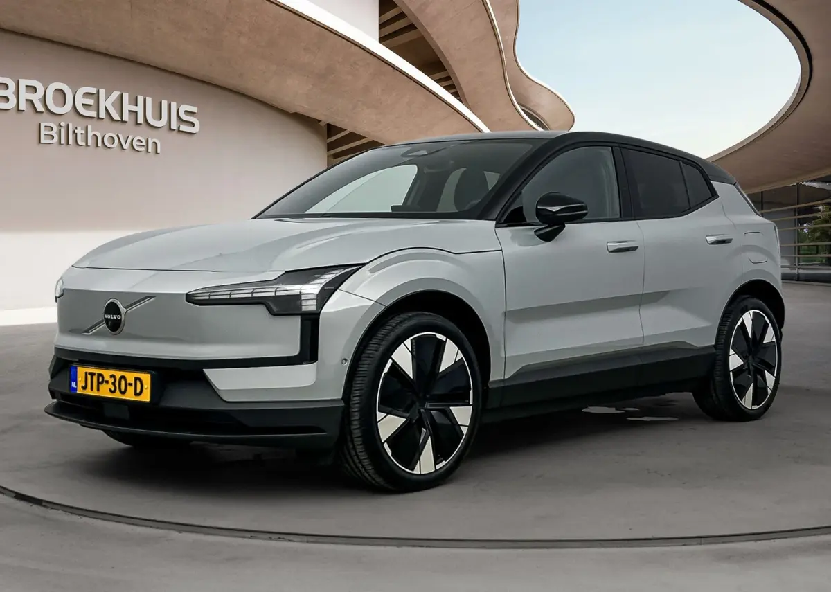 Single Motor Extended Range Ultra 69 kWh | 20"LM Velgen | Climate Pack | Getint glas | Panoramadak | Harman/Kardon | Adaptive Cruise Control & Pilot Assist|