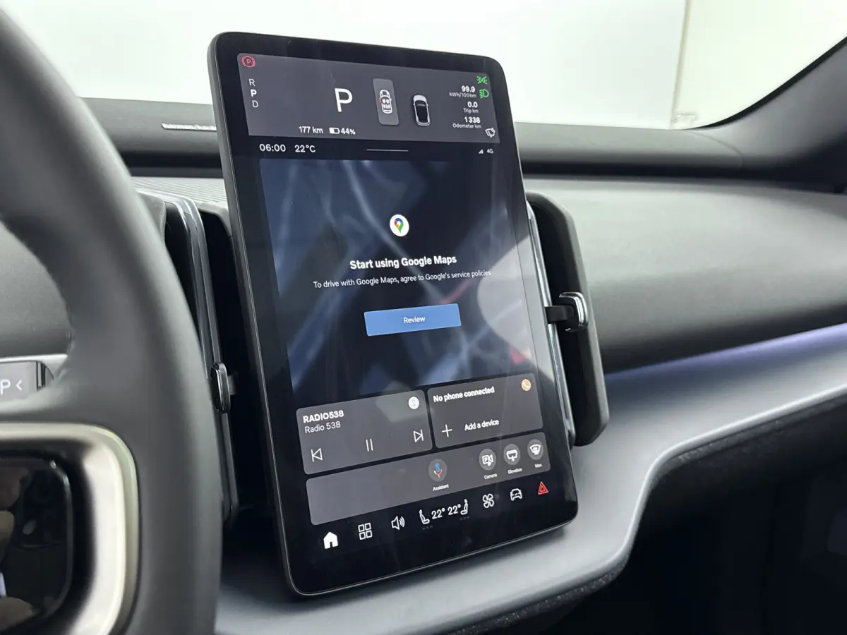 Single Motor Extended Range Ultra 69 kWh | 20"LM Velgen | Climate Pack | Getint glas | Panoramadak | Harman/Kardon | Adaptive Cruise Control & Pilot Assist|