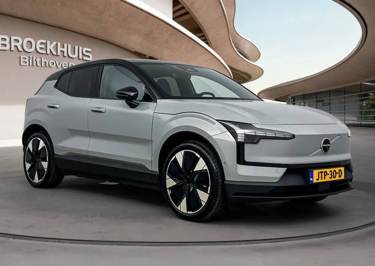Single Motor Extended Range Ultra 69 kWh | 20"LM Velgen | Climate Pack | Getint glas | Panoramadak | Harman/Kardon | Adaptive Cruise Control & Pilot Assist|
