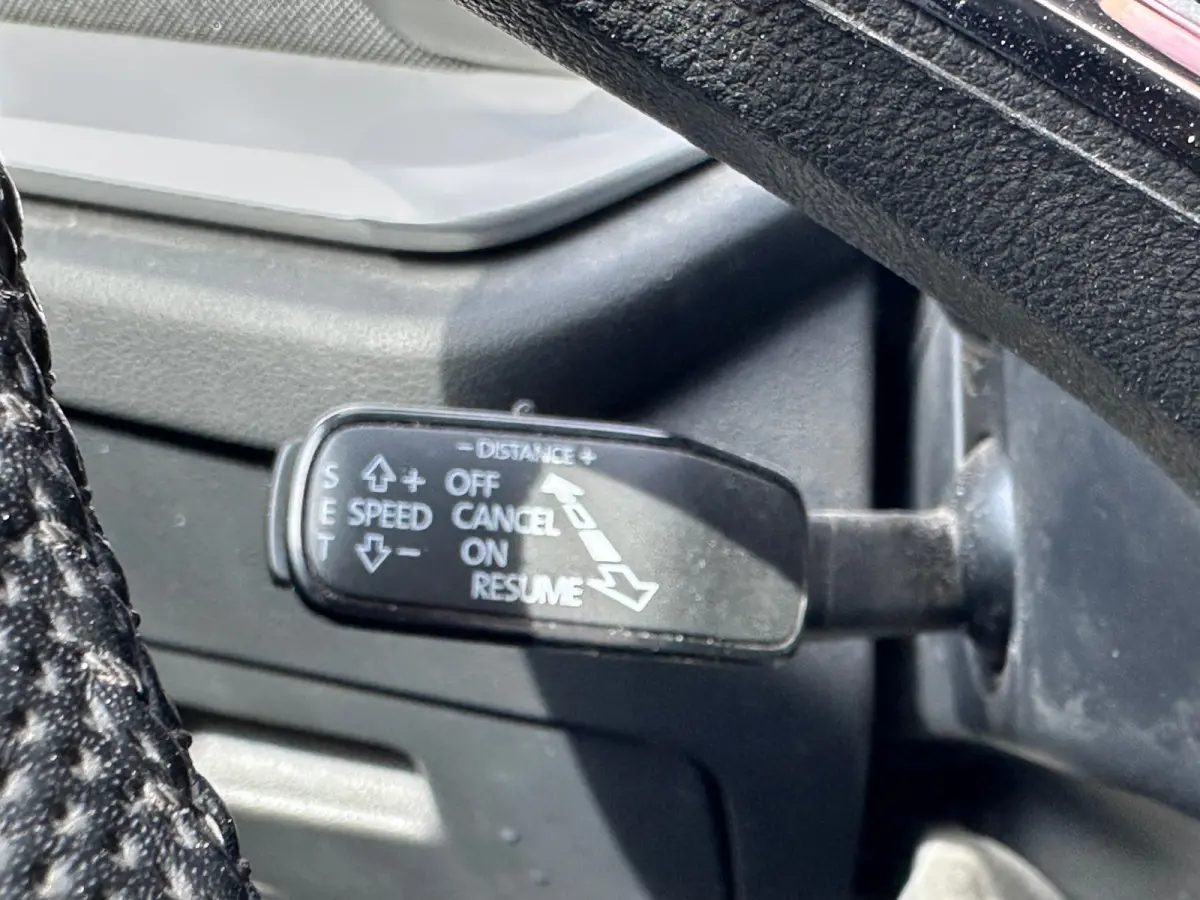 1.4 TSI iV PHEV PANO HEAD-UP VIRTUAL Business Edition Plus