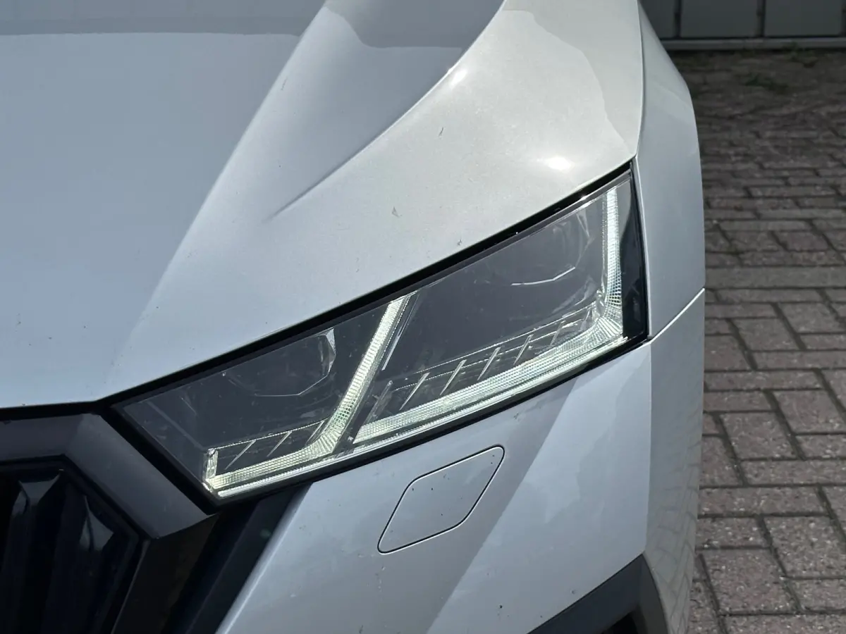 1.4 TSI iV PHEV PANO HEAD-UP VIRTUAL Business Edition Plus