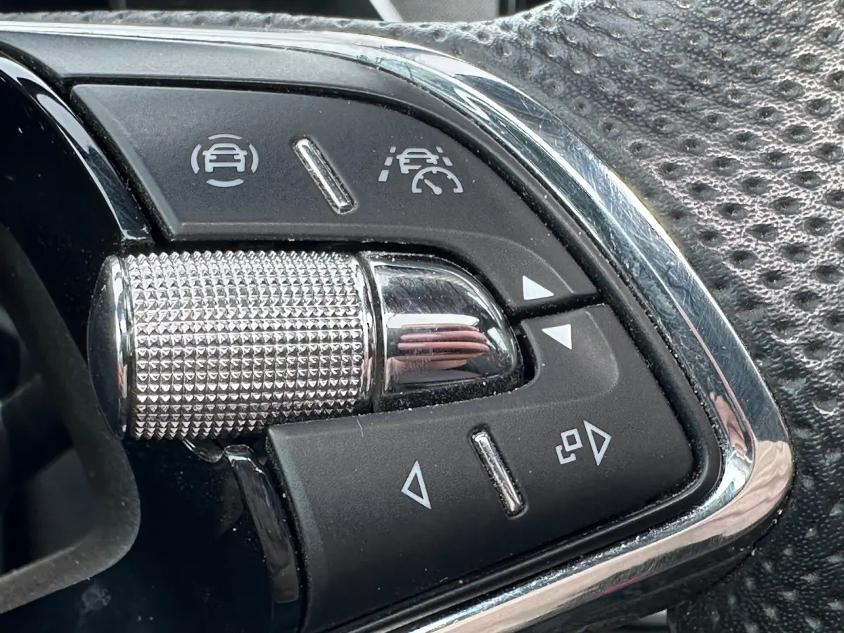1.4 TSI iV PHEV PANO HEAD-UP VIRTUAL Business Edition Plus
