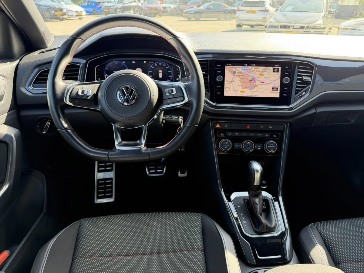 1.5 TSI Sport R-Line Trekhaak Carplay Achteruitrijcamera 4S Banden Stoelverwarming