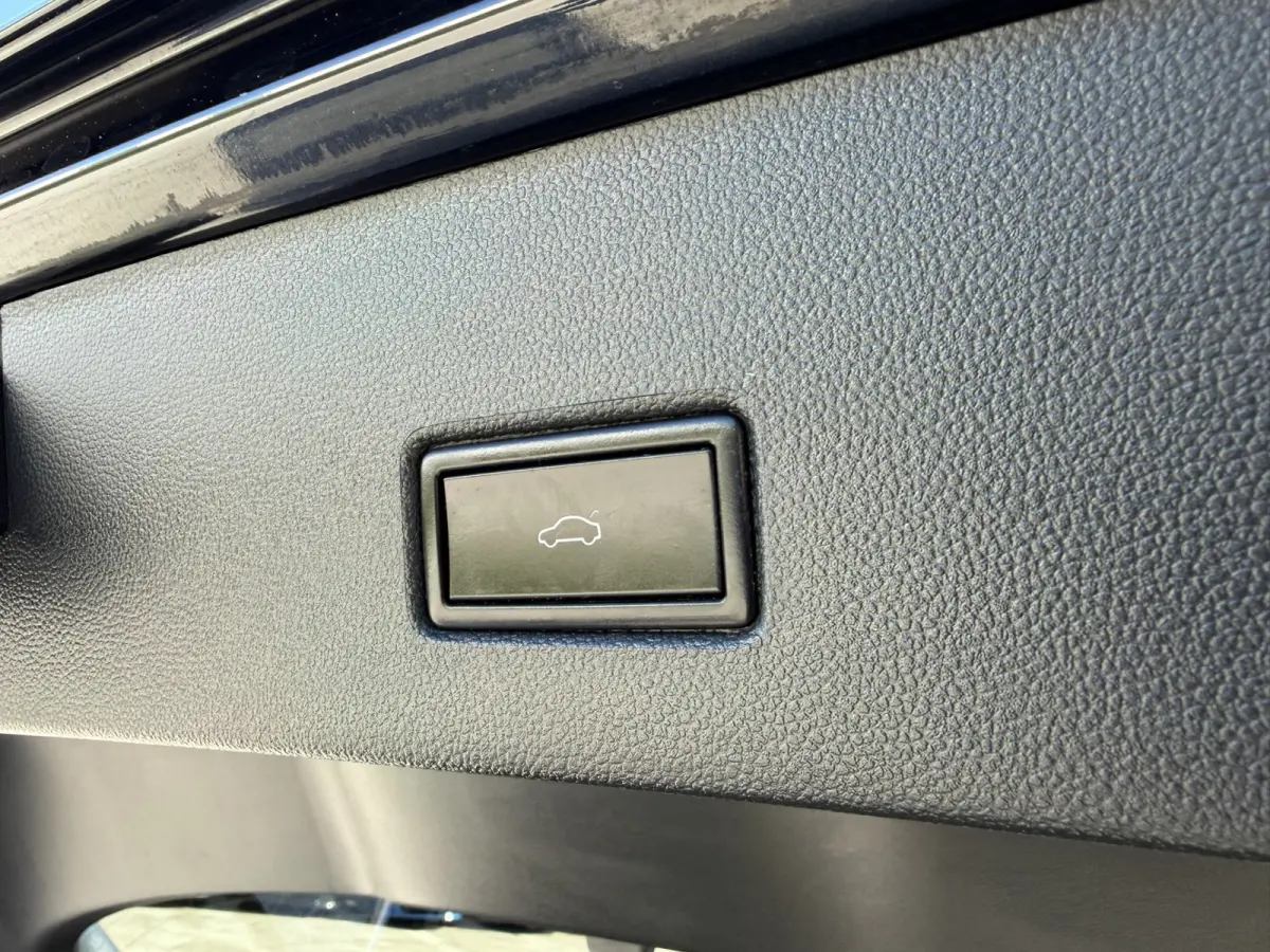 1.5 TSI Sport R-Line Trekhaak Carplay Achteruitrijcamera 4S Banden Stoelverwarming