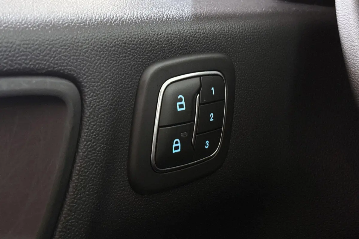 2.5 PHEV Vignale Pano Leder Stuur-Stoelverwarming Head-Up Keyless