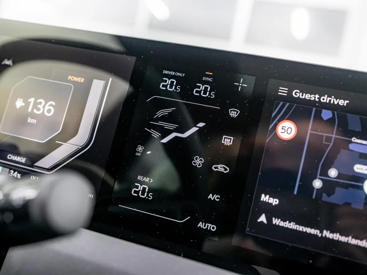 GT-Line Business Edition 81.4 kWh | Actieprijs* | Navi. | Clima. | Adapt. Cruise. | Schuif-/Kanteldak | GT-Line Bekleding In Vegan Leder
