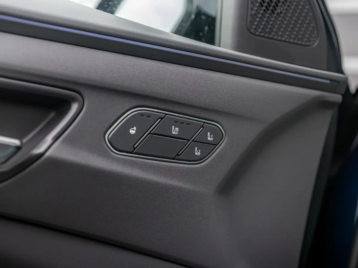 GT-Line Business Edition 81.4 kWh | Actieprijs* | Navi. | Clima. | Adapt. Cruise. | Schuif-/Kanteldak | GT-Line Bekleding In Vegan Leder