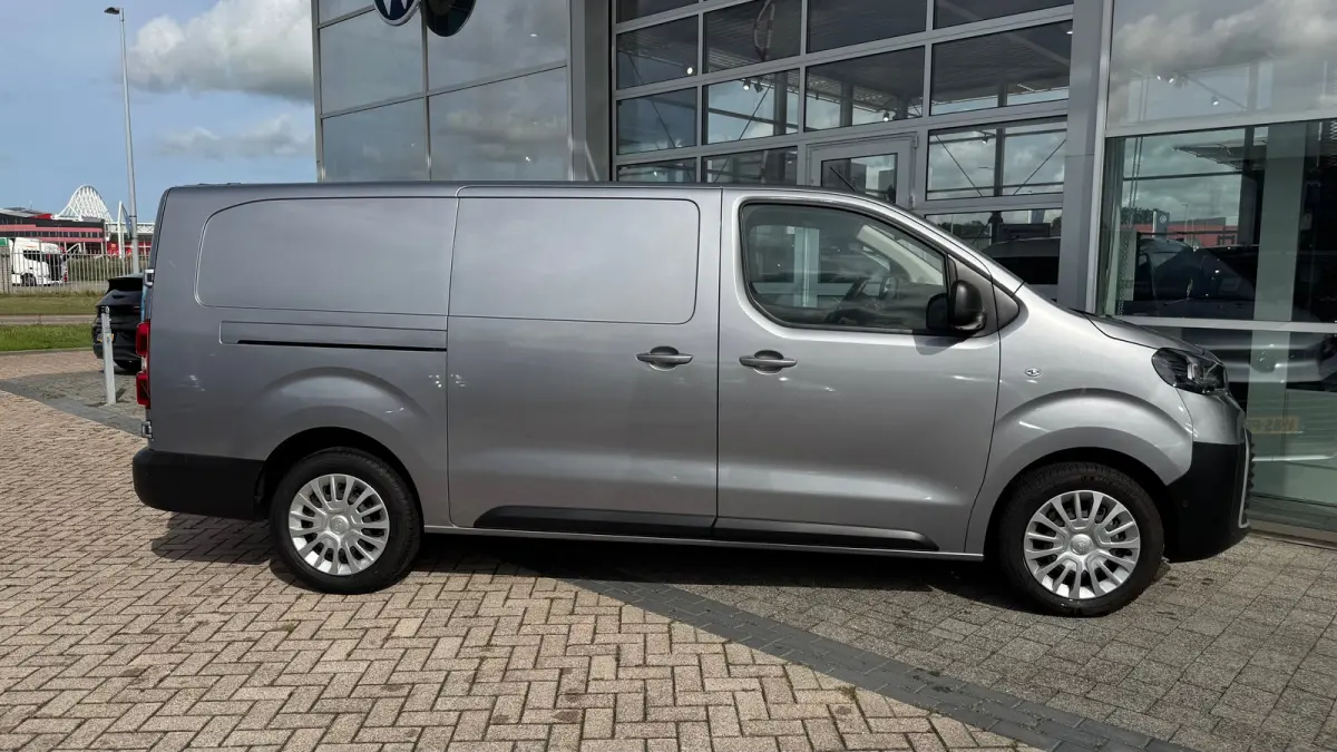 PROACE Worker 2.0 D-4D 140PK L2 Challenger | Navi | Cruise Controle | Camera | Stoel en stuurverw | Apple Carplay