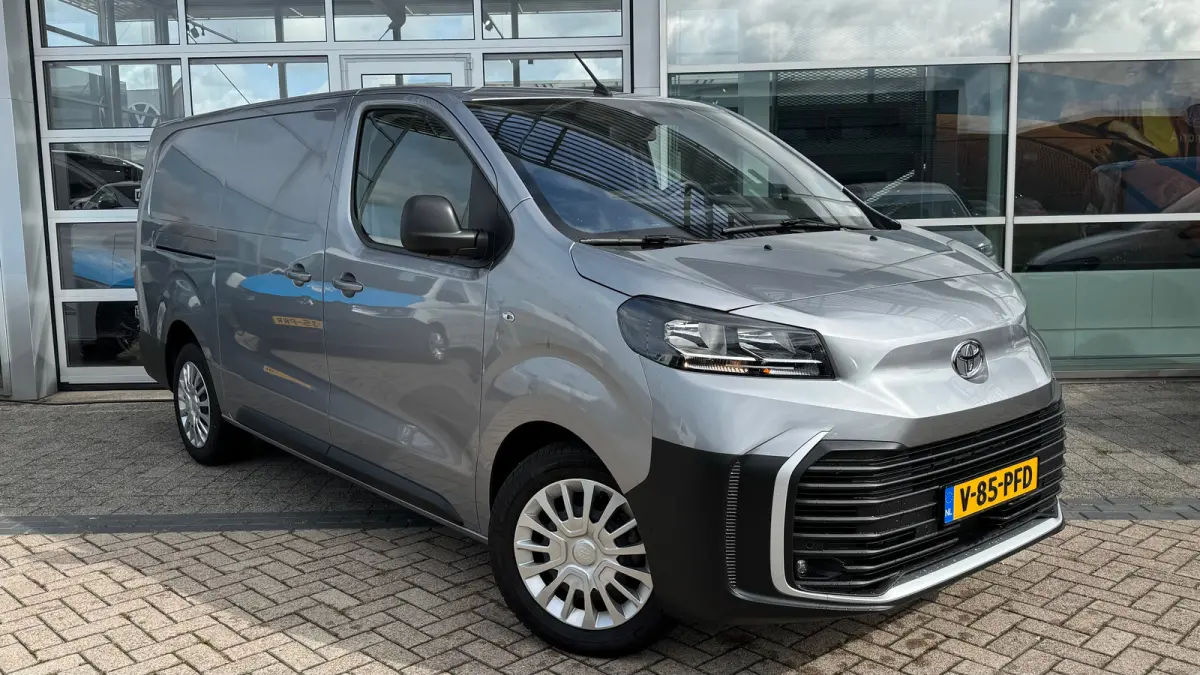 PROACE Worker 2.0 D-4D 140PK L2 Challenger | Navi | Cruise Controle | Camera | Stoel en stuurverw | Apple Carplay