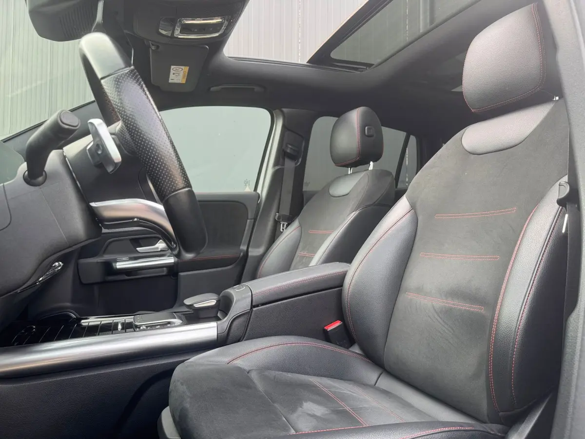 250 AMG l SOH 94.4 l PANO l 360 l KEYLESS l HUD l ACC l BURMESTER l SFEER l CARPLAY l ORG.NL l DEALER OH