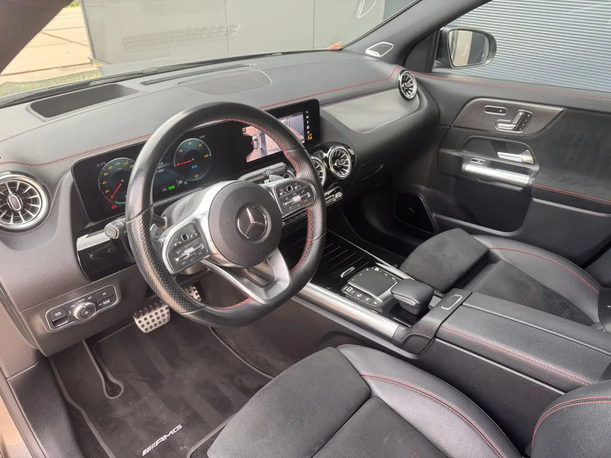 250 AMG l SOH 94.4 l PANO l 360 l KEYLESS l HUD l ACC l BURMESTER l SFEER l CARPLAY l ORG.NL l DEALER OH