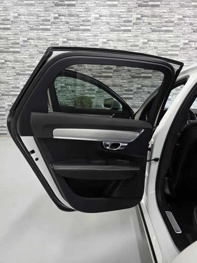 2.0 T6 AWD Inscription R Design *320PK*Ice white*!