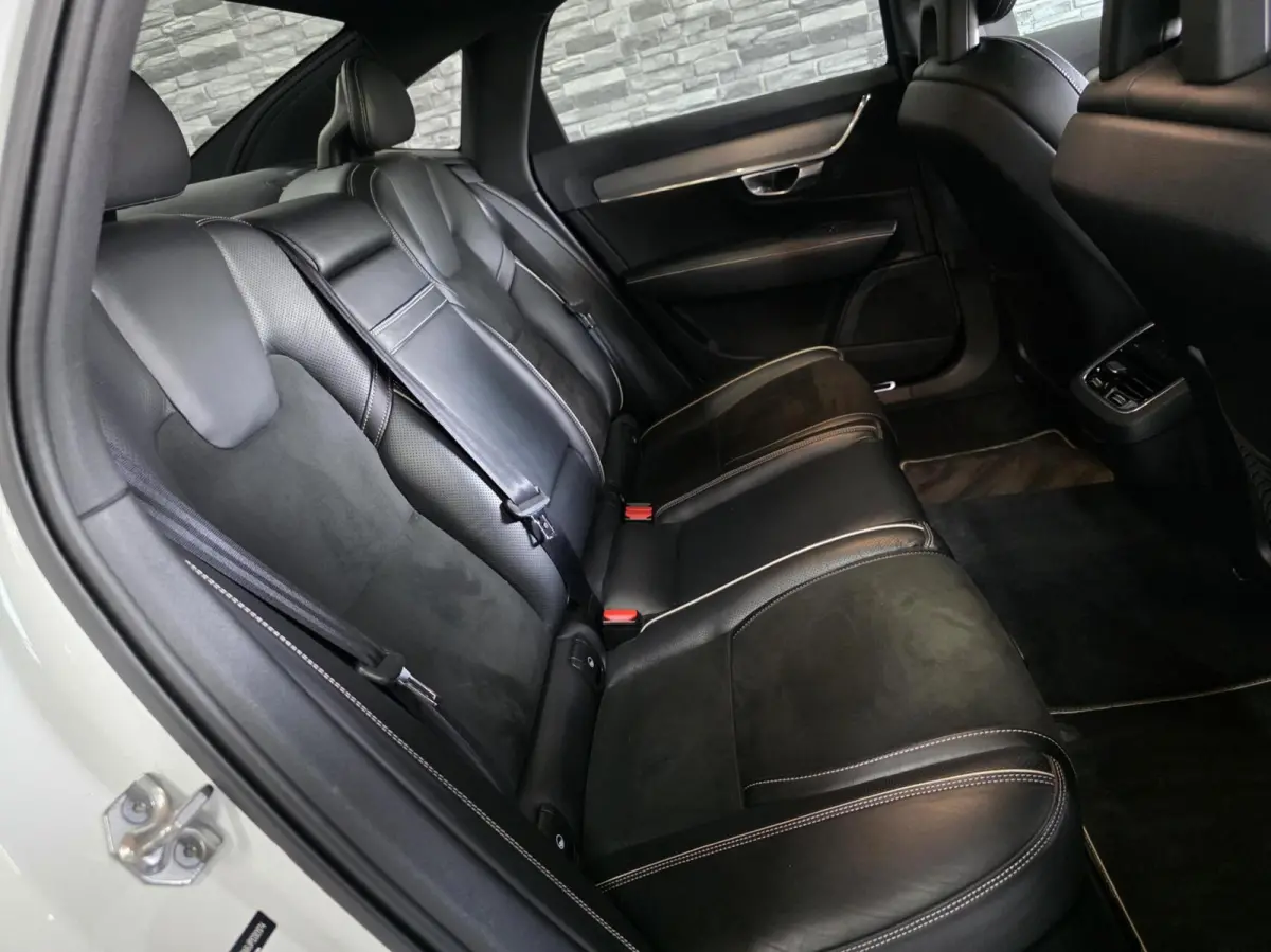 2.0 T6 AWD Inscription R Design *320PK*Ice white*!