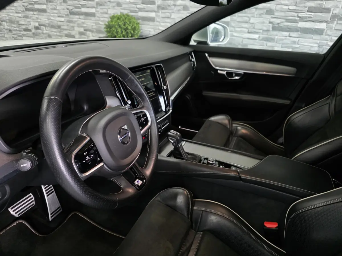 2.0 T6 AWD Inscription R Design *320PK*Ice white*!