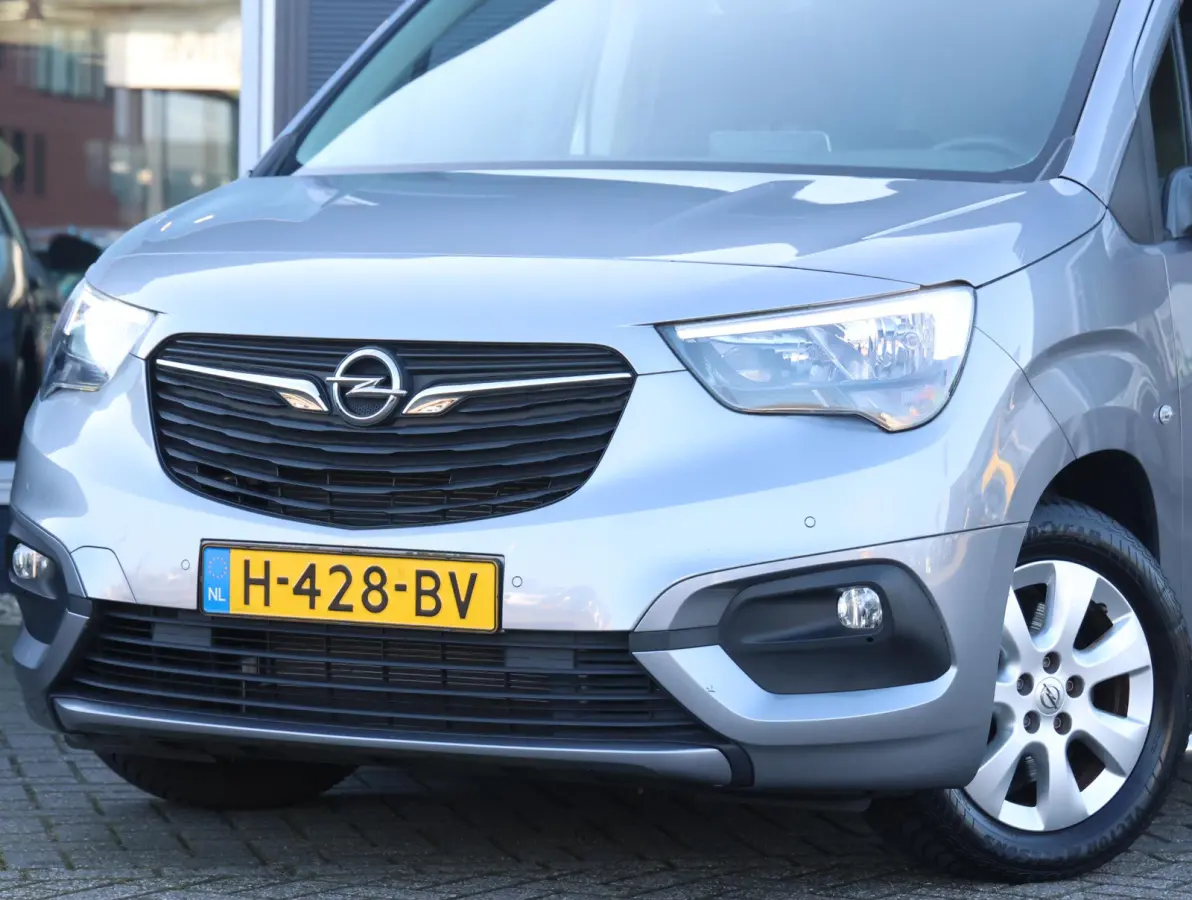 110pk L2H1 Edition UNIEK! | 1ste eigenaar | Camera | 7 persoons | Stuurverwarming | Navigatie | Airco | Geschikt Camper kit