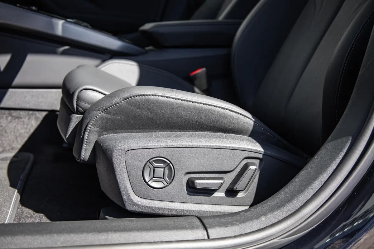 Avant 2.0 299pk quattro S Edition | B&O Audio | Head-up Display | Geheugen | Leder