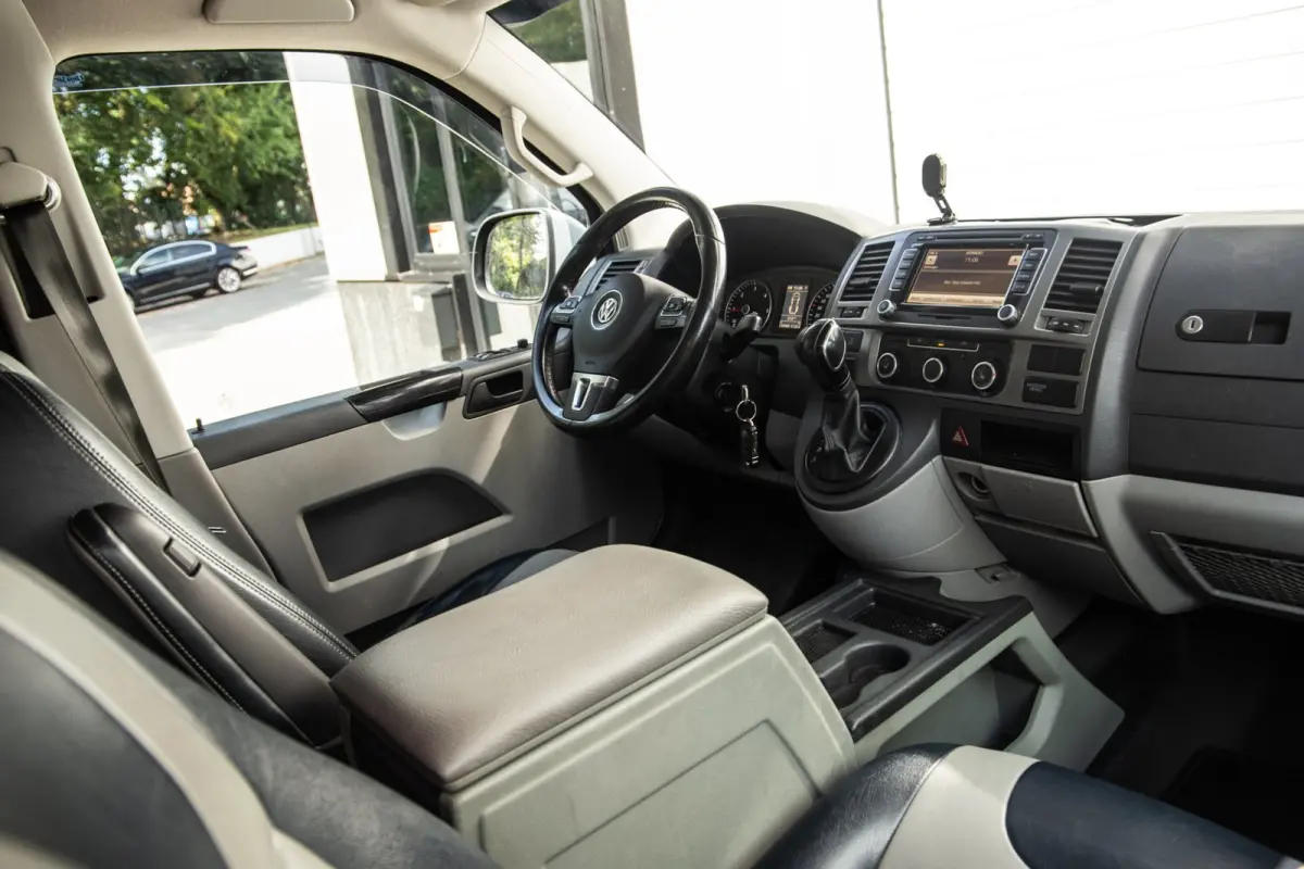 2.0 TDI L2H1 4Motion / Dubbele Schuifdeur / Automaat / Leder / Volledig Bekleed