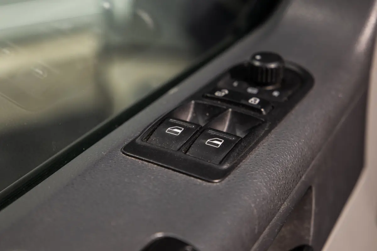 2.0 TDI L2H1 4Motion / Dubbele Schuifdeur / Automaat / Leder / Volledig Bekleed