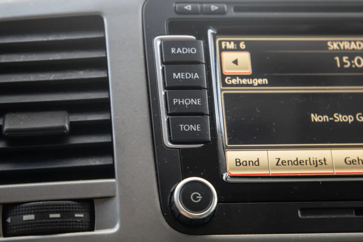2.0 TDI L2H1 4Motion / Dubbele Schuifdeur / Automaat / Leder / Volledig Bekleed