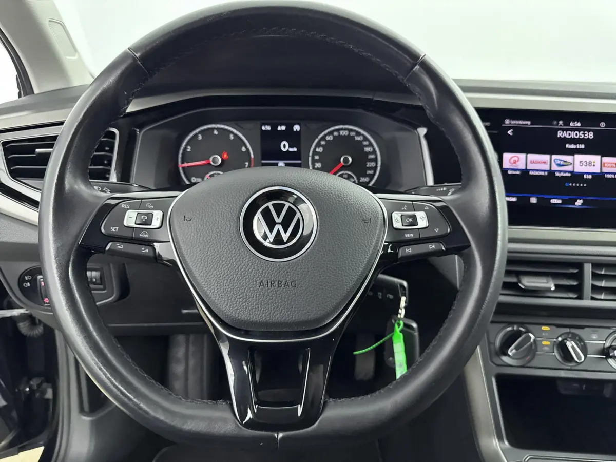 1.0 TSI Comfortline | TREKHAAK | ADAPTIEF CRUISECONTROL | APPLE CARPLAY / ANDROID AUTO | AIRCO | NAVIGATIE |