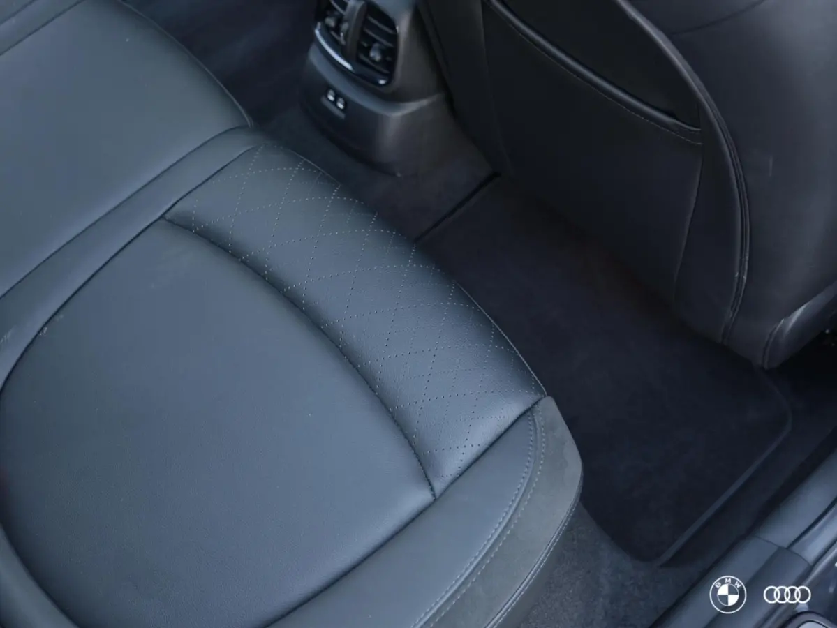 COOPER SE ALL4 / LEDER / LED / HUD / MEMORY / KEYLESS / CAMERA