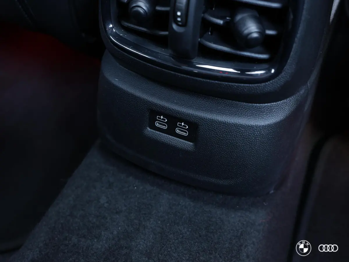 COOPER SE ALL4 / LEDER / LED / HUD / MEMORY / KEYLESS / CAMERA