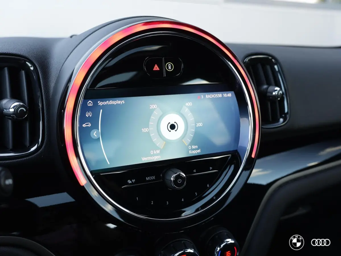 COOPER SE ALL4 / LEDER / LED / HUD / MEMORY / KEYLESS / CAMERA
