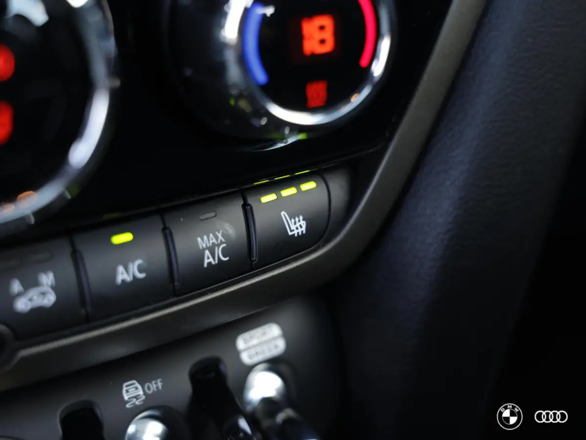 COOPER SE ALL4 / LEDER / LED / HUD / MEMORY / KEYLESS / CAMERA