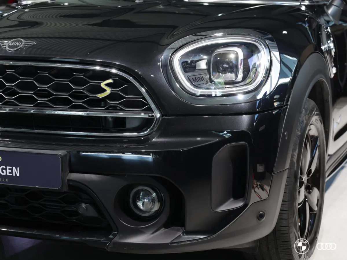 COOPER SE ALL4 / LEDER / LED / HUD / MEMORY / KEYLESS / CAMERA