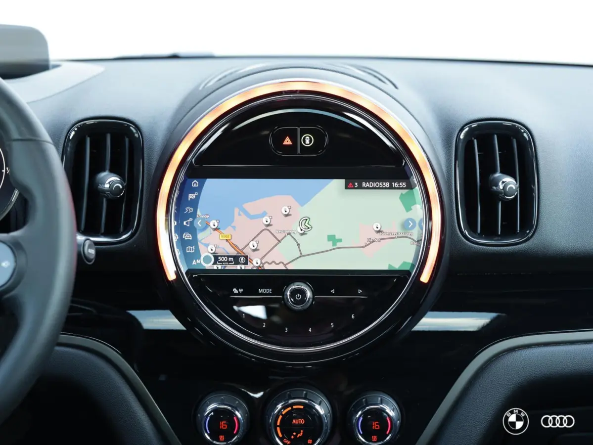 COOPER SE ALL4 / LEDER / LED / HUD / MEMORY / KEYLESS / CAMERA