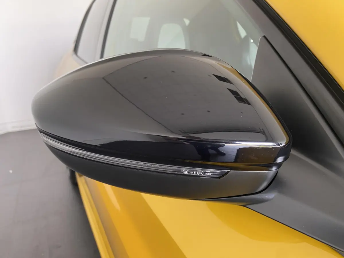 1.2 GT Pack 100 l CLIMATE | STOELVERWARMING| ADAPTIVE CRUISE | NAV | CARPLAY ANDROID | ZWART DAK | TREKHAAK | 50 DKM |