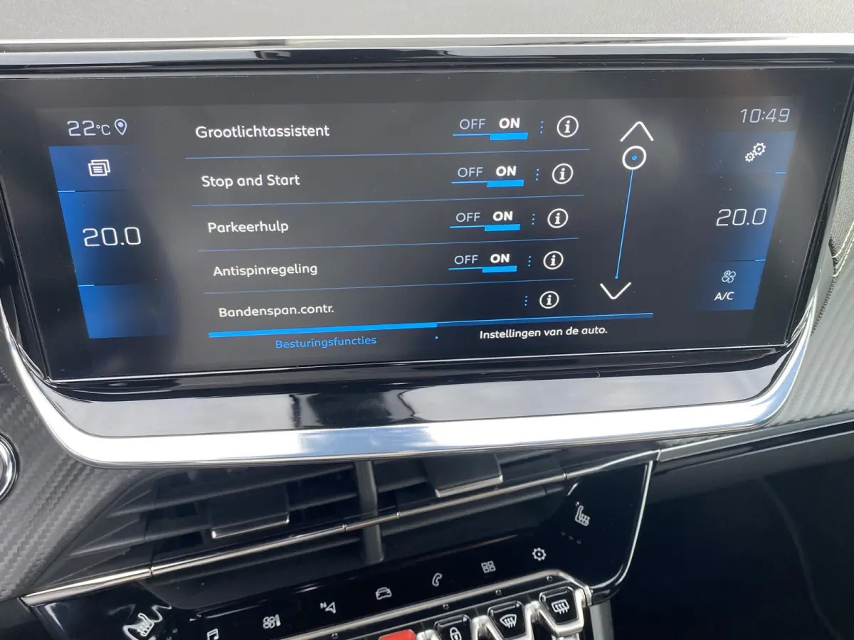 1.2 GT Pack 100 l CLIMATE | STOELVERWARMING| ADAPTIVE CRUISE | NAV | CARPLAY ANDROID | ZWART DAK | TREKHAAK | 50 DKM |