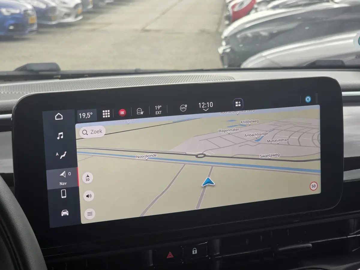 Icon 42 kWh | Apple Carplay/Andriod Auto | Climate control | Navi