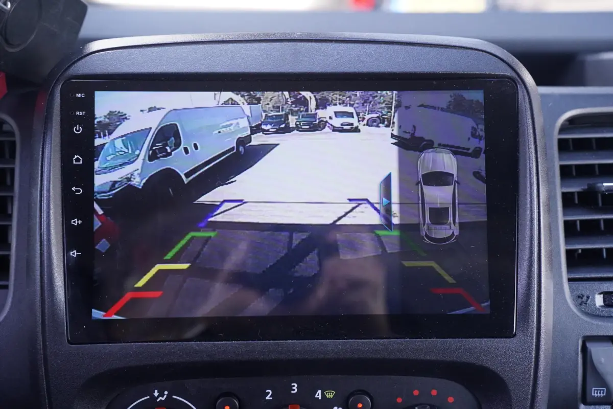 1.6 dCi 145 pk L2 Dubbel Cabine Apple Carplay, Airco, Camera, Keyless Entry, 6-Zits