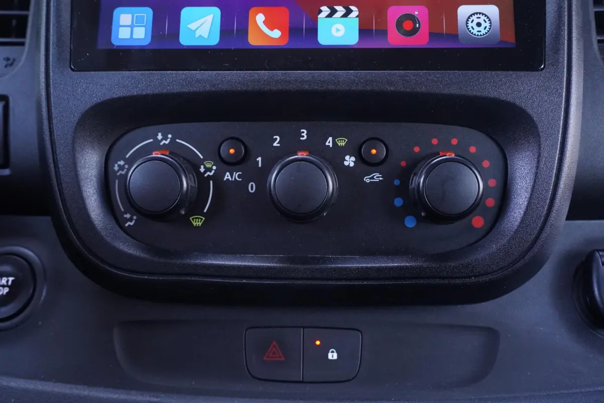1.6 dCi 145 pk L2 Dubbel Cabine Apple Carplay, Airco, Camera, Keyless Entry, 6-Zits