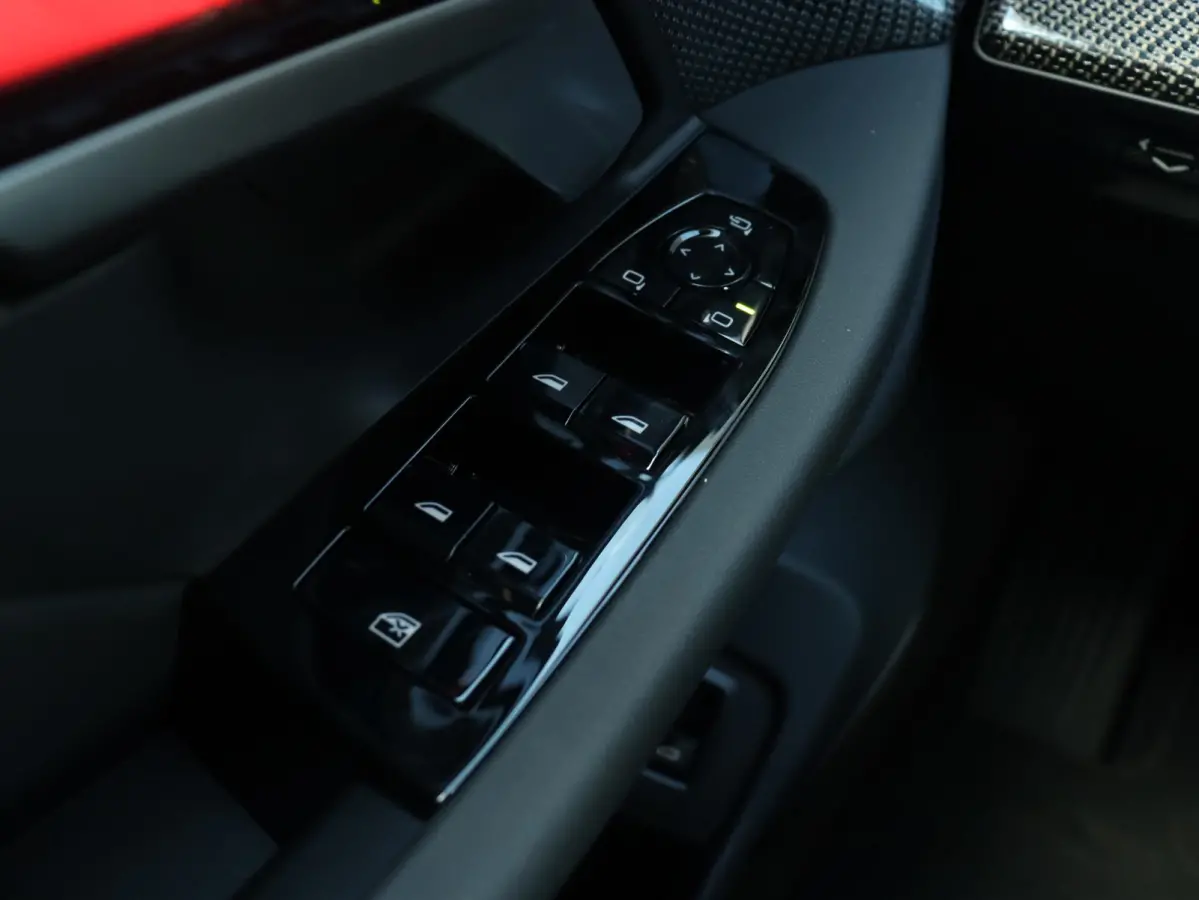 530e | M Sportp Pro | SoH 100% | Innovation Pack | Trekhaak | Panodak | M Stoelen | Driving Assistant Prof. | Parking Assist Plus | Adaptive Onderstel Prof. | Bowers & Wilkins | Stoelventila