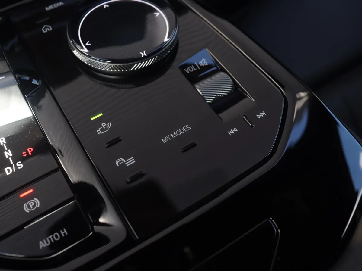 530e | M Sportp Pro | SoH 100% | Innovation Pack | Trekhaak | Panodak | M Stoelen | Driving Assistant Prof. | Parking Assist Plus | Adaptive Onderstel Prof. | Bowers & Wilkins | Stoelventila