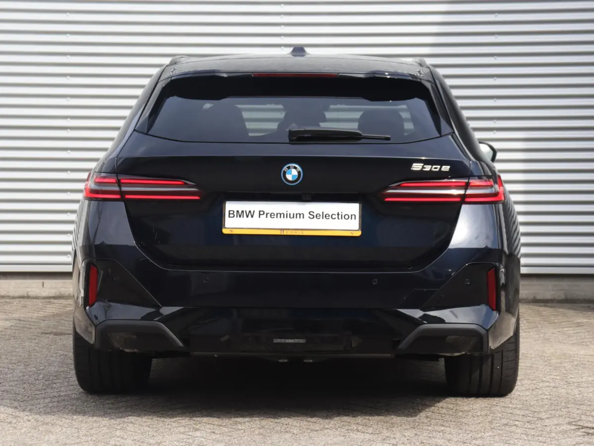 530e | M Sportp Pro | SoH 100% | Innovation Pack | Trekhaak | Panodak | M Stoelen | Driving Assistant Prof. | Parking Assist Plus | Adaptive Onderstel Prof. | Bowers & Wilkins | Stoelventila